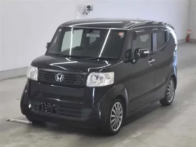 Honda N BOX SLASH