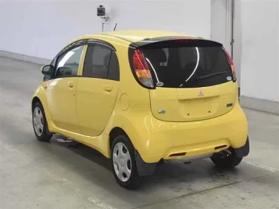 Mitsubishi I