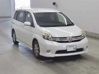 Toyota ISIS