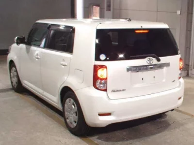 Toyota COROLLA RUMION
