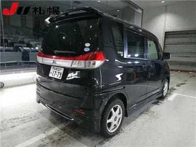 Mitsubishi DELICA D2
