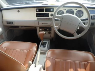 Nissan RASHEEN