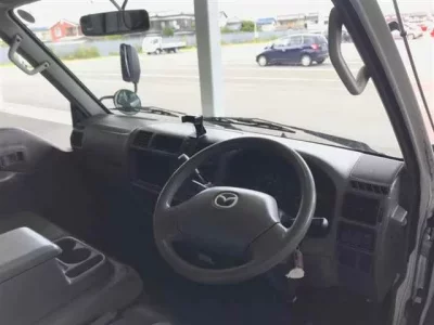 Mazda BONGO VAN
