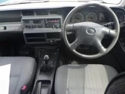Toyota CROWN COMFORT