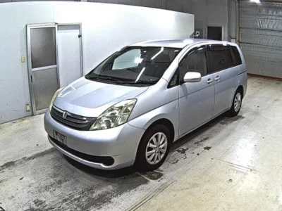 Toyota ISIS