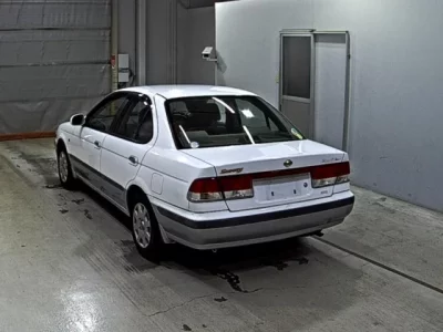 Nissan SUNNY