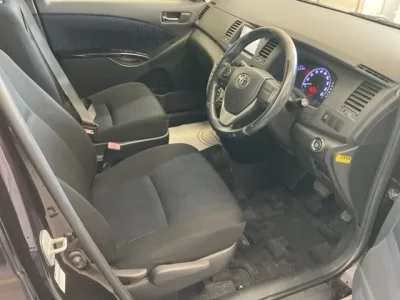 Toyota ISIS