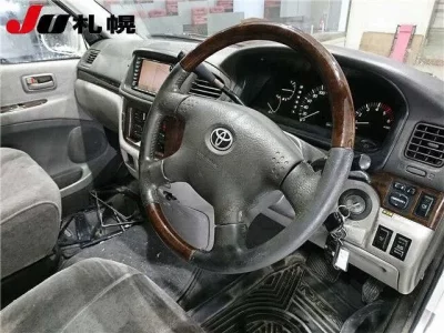 Toyota HIACE REGIUS