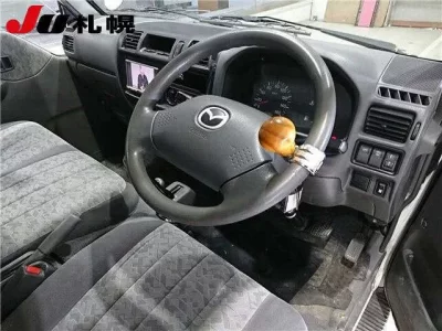 Mazda BONGO VAN
