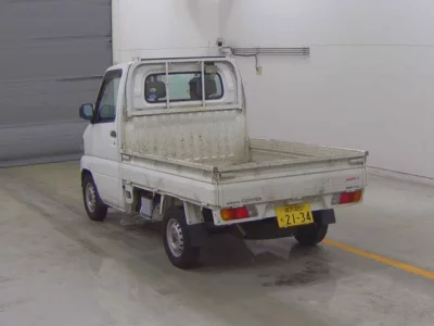 Nissan CLIPPER TRUCK