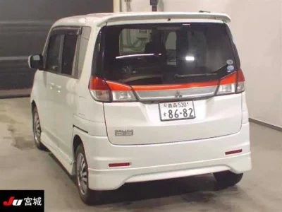 Mitsubishi DELICA D2