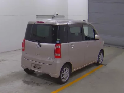 Daihatsu TANTO EXE