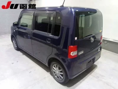 Toyota PIXIS SPACE