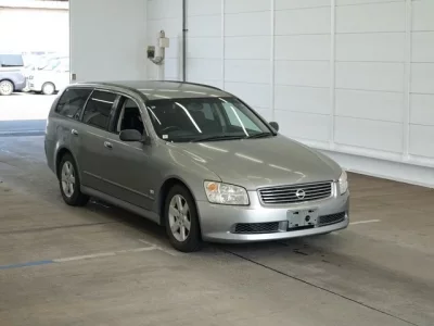 Nissan STAGEA