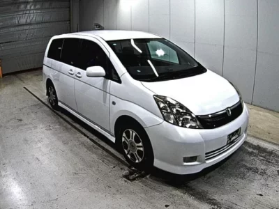 Toyota ISIS