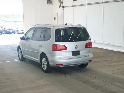 Volkswagen GOLF TOURAN