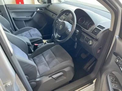 Volkswagen GOLF TOURAN