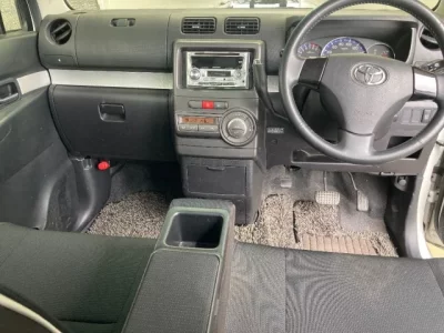 Toyota PIXIS SPACE