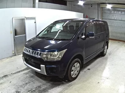 Mitsubishi DELICA D5