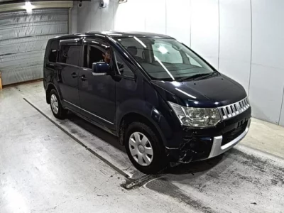 Mitsubishi DELICA D5