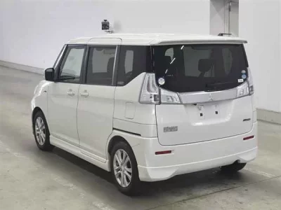 Mitsubishi DELICA D2
