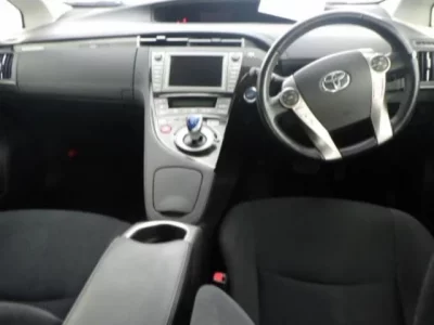 Toyota PRIUS PHV
