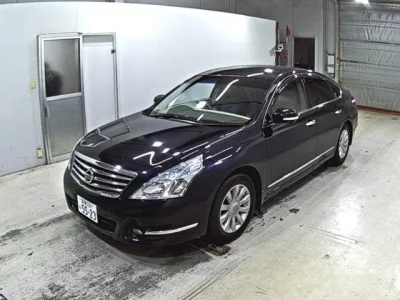 Nissan TEANA