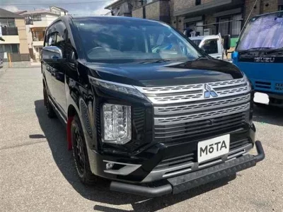 Mitsubishi DELICA D5