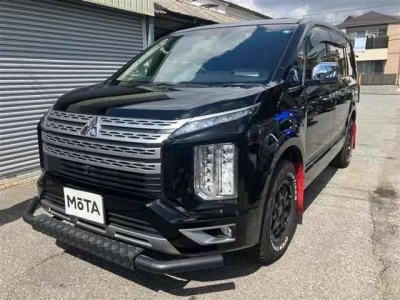 Mitsubishi DELICA D5