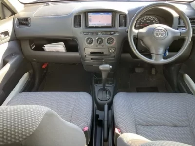 Toyota SUCCEED