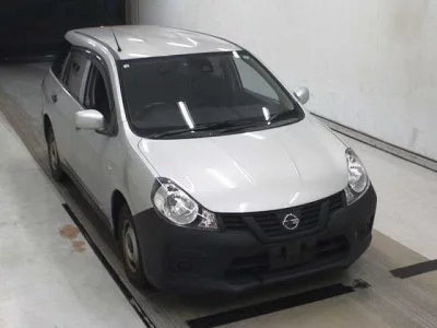 Nissan AD
