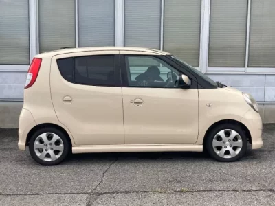 Suzuki MRWAGON