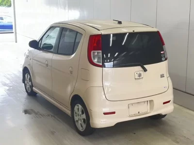 Suzuki MRWAGON