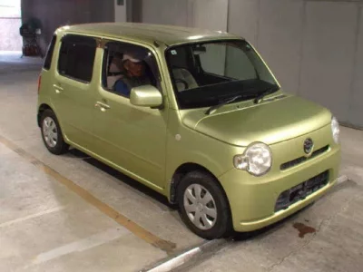 Daihatsu MIRA