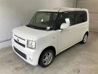 Toyota PIXIS SPACE