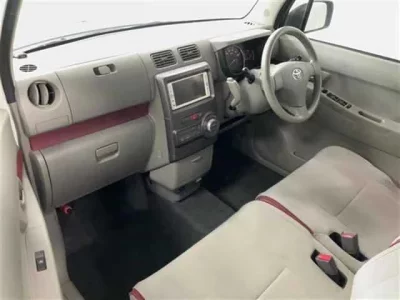 Toyota PIXIS SPACE