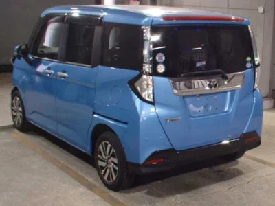 Toyota TANK
