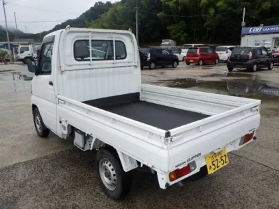 Nissan CLIPPER TRUCK