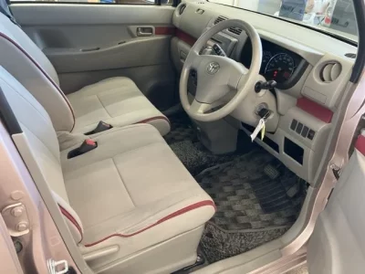Toyota PIXIS SPACE