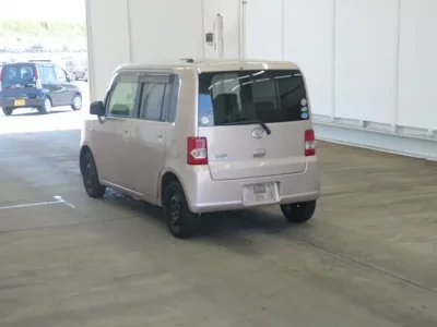 Toyota PIXIS SPACE