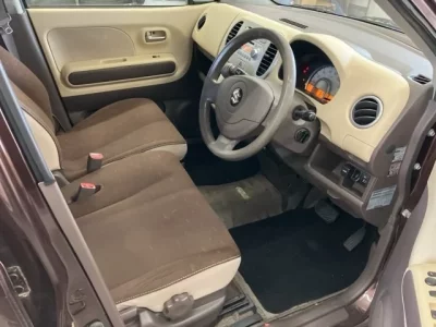 Suzuki MRWAGON