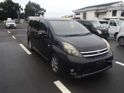 Toyota ISIS