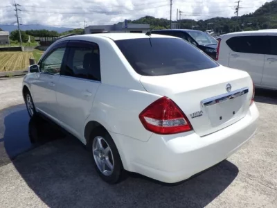 Nissan TIIDA LATIO