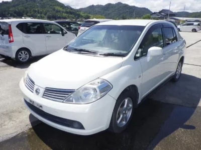 Nissan TIIDA LATIO
