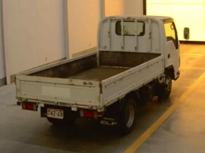 Isuzu ELF