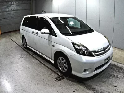 Toyota ISIS