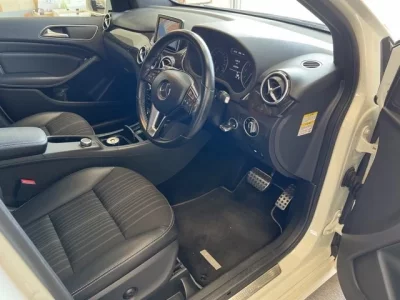 Mercedes-Benz B CLASS