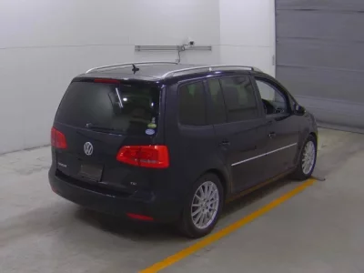 Volkswagen GOLF TOURAN