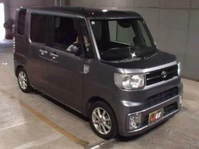 Toyota PIXIS MEGA