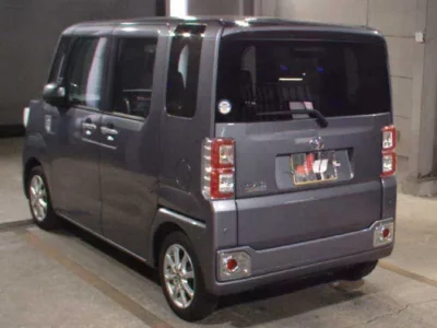 Toyota PIXIS MEGA